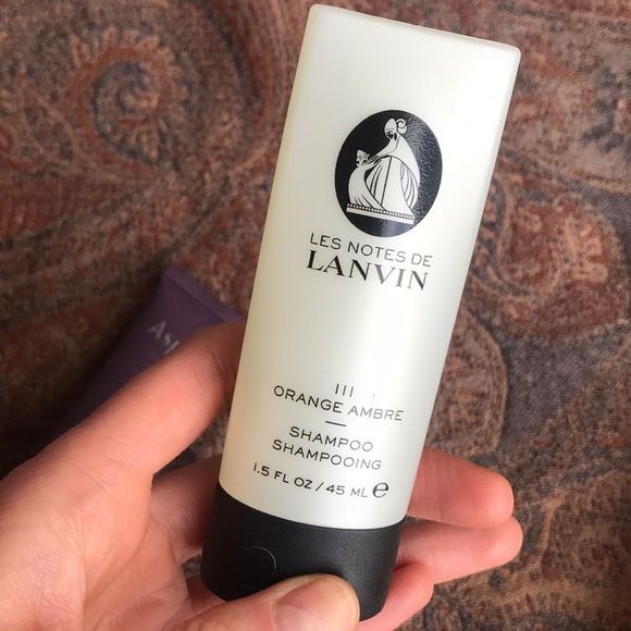 Cosmetic Bundle - Picture 3 of 5